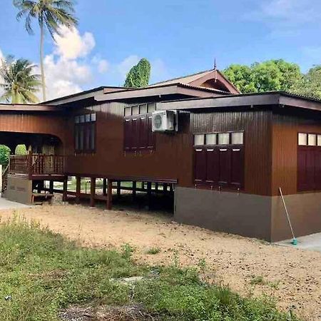 De RhuMaa Homestay Kuala Terengganu Buitenkant foto