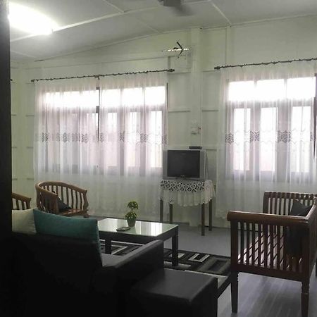 De RhuMaa Homestay Kuala Terengganu Buitenkant foto